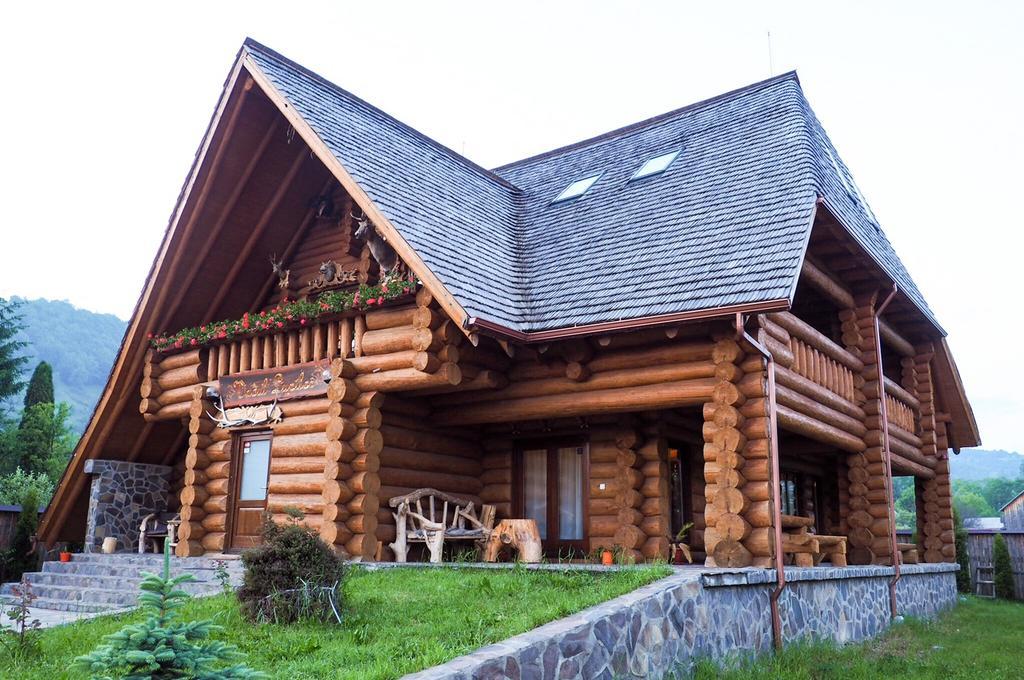 Vadul Lupilor Hotel Moisei Exterior photo