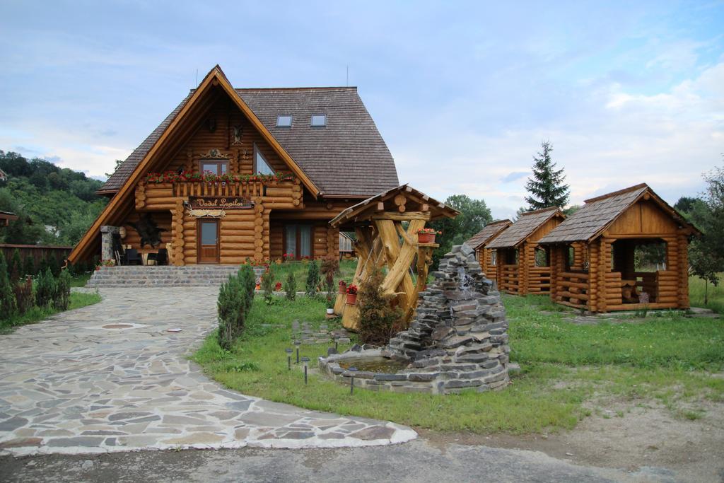Vadul Lupilor Hotel Moisei Exterior photo