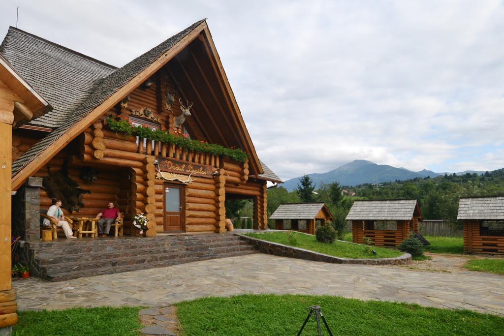 Vadul Lupilor Hotel Moisei Exterior photo